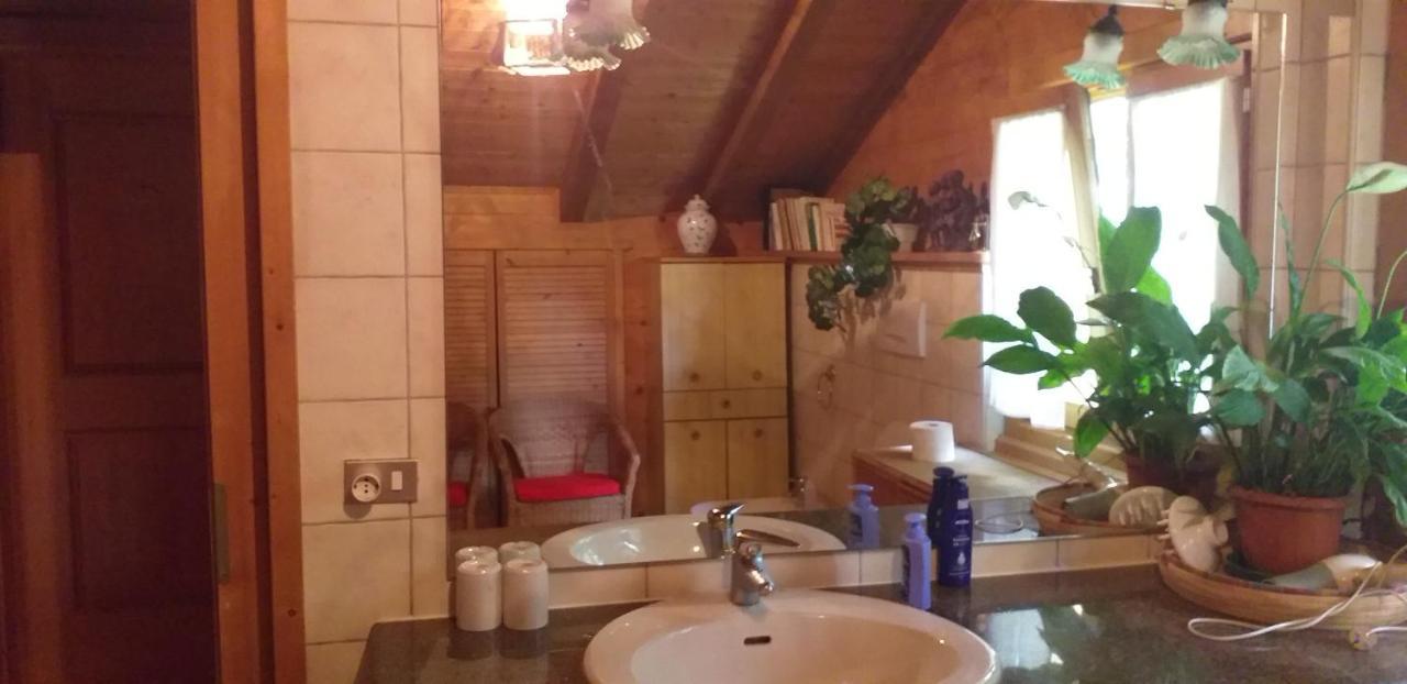 Bed and Breakfast La Ca Fioria Pollone Экстерьер фото